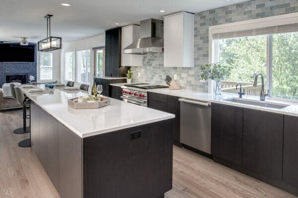 , Calm &#038; Cool Woodinville Kitchen
